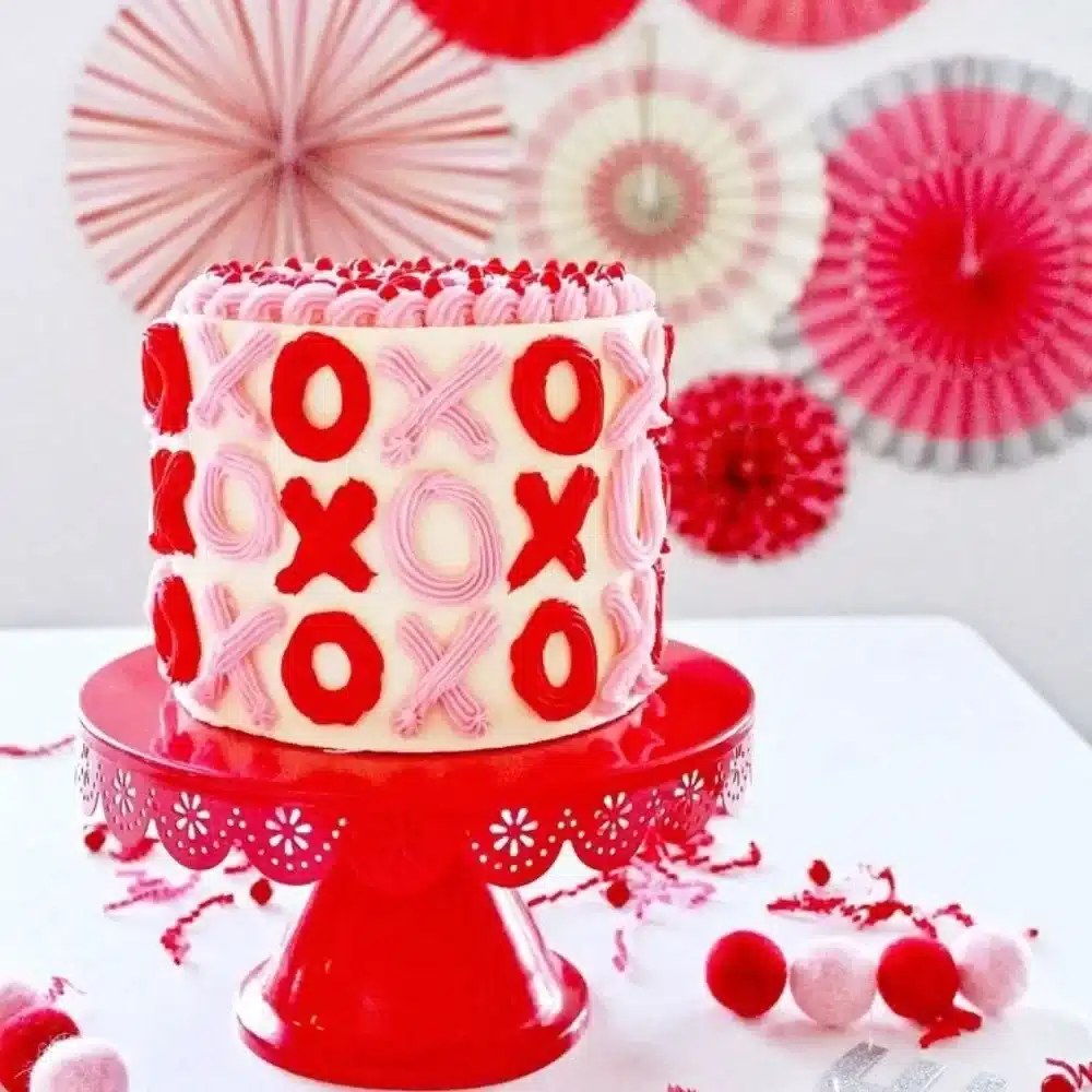 Delicious Valentine's Day cake ideas decorated with hearts and flowers.