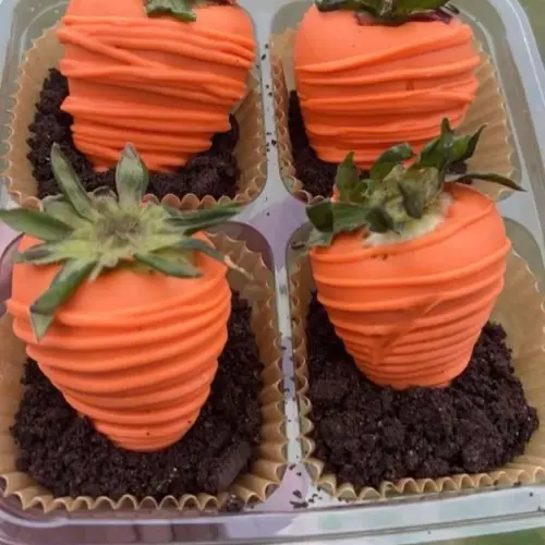 Fresh Carrot Strawberries displayed in a vibrant bowl for a healthy snack.