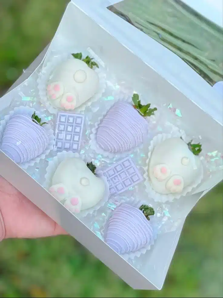 Cute Easter chocolate covered strawberries shaped like bunny bums